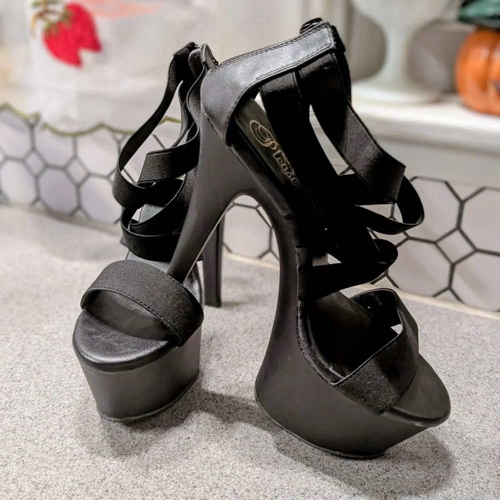 Elegant Black Platform Heels - Picture 1 of 7